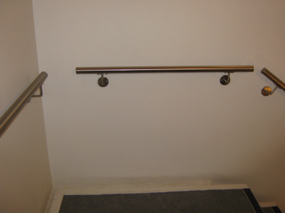 Crosinox trappegelænder, rækværk: Håndlister i rustfrit stål.