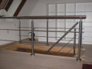 Indendørs trappe Crosinox: Montering af trappe- gelænder rækværk og håndliste i rustfrit stål. 